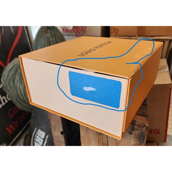 Louis Vuitton Toile Trianon Canvas and Raspberry Ostrich Sac de Nuit GM Bag - Picture 10 of 10